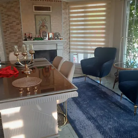 Luxury Family באלאק