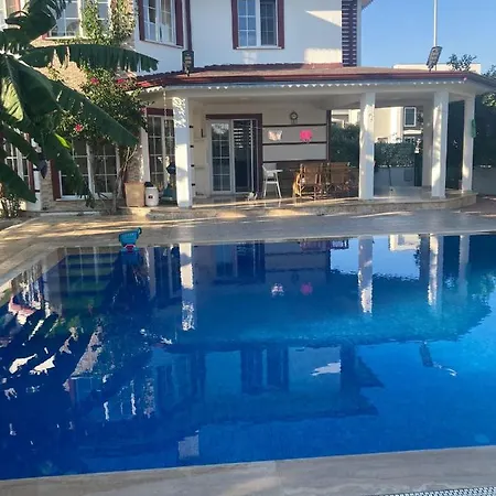Luxury Family 4*